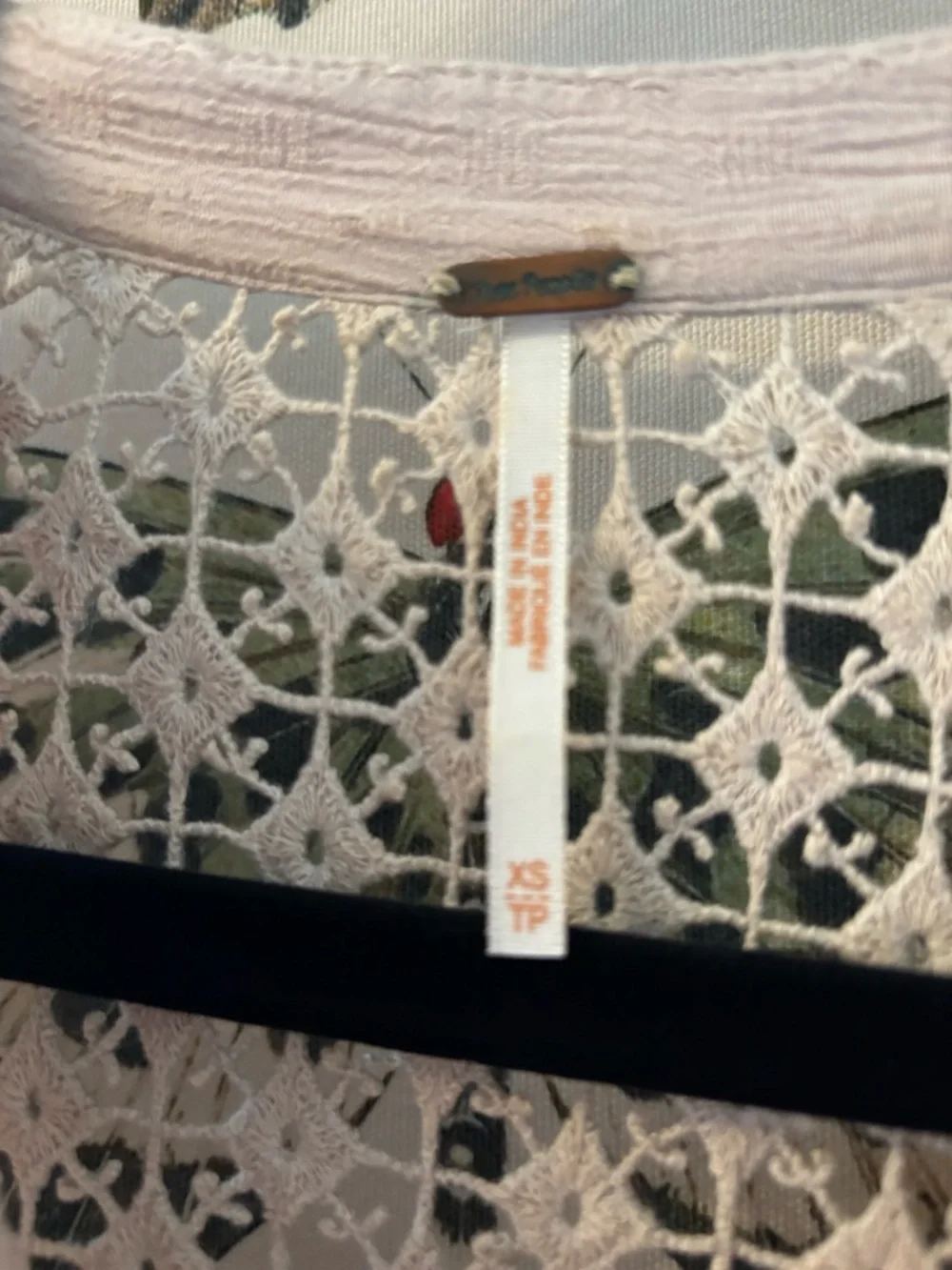 Free People Lace Back Boho Blouse XS Cream Button Front Sheer Long Sleeve - Picture 9 of 9